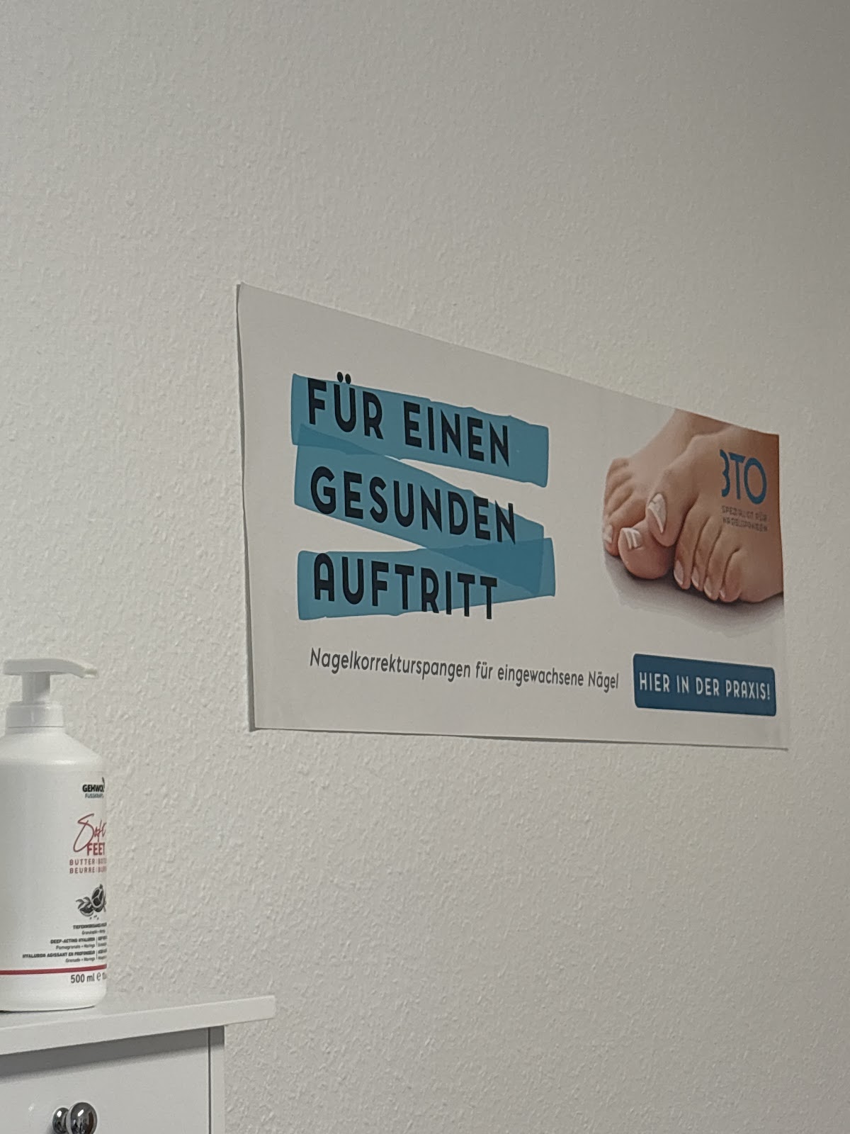 Hinweis auf Nagelkorrekturspangen für eingewachsene Nägel
